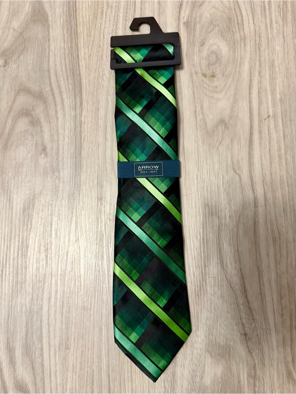 NEW! Arrow Plaid Tie